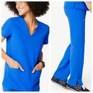 EUC Royal Blue Figs Scrubs Set (M)